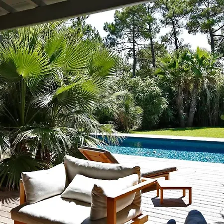 Superbe Maison Quartier Calme Proche Plage Piscine Chauffee Dom wakacyjny *